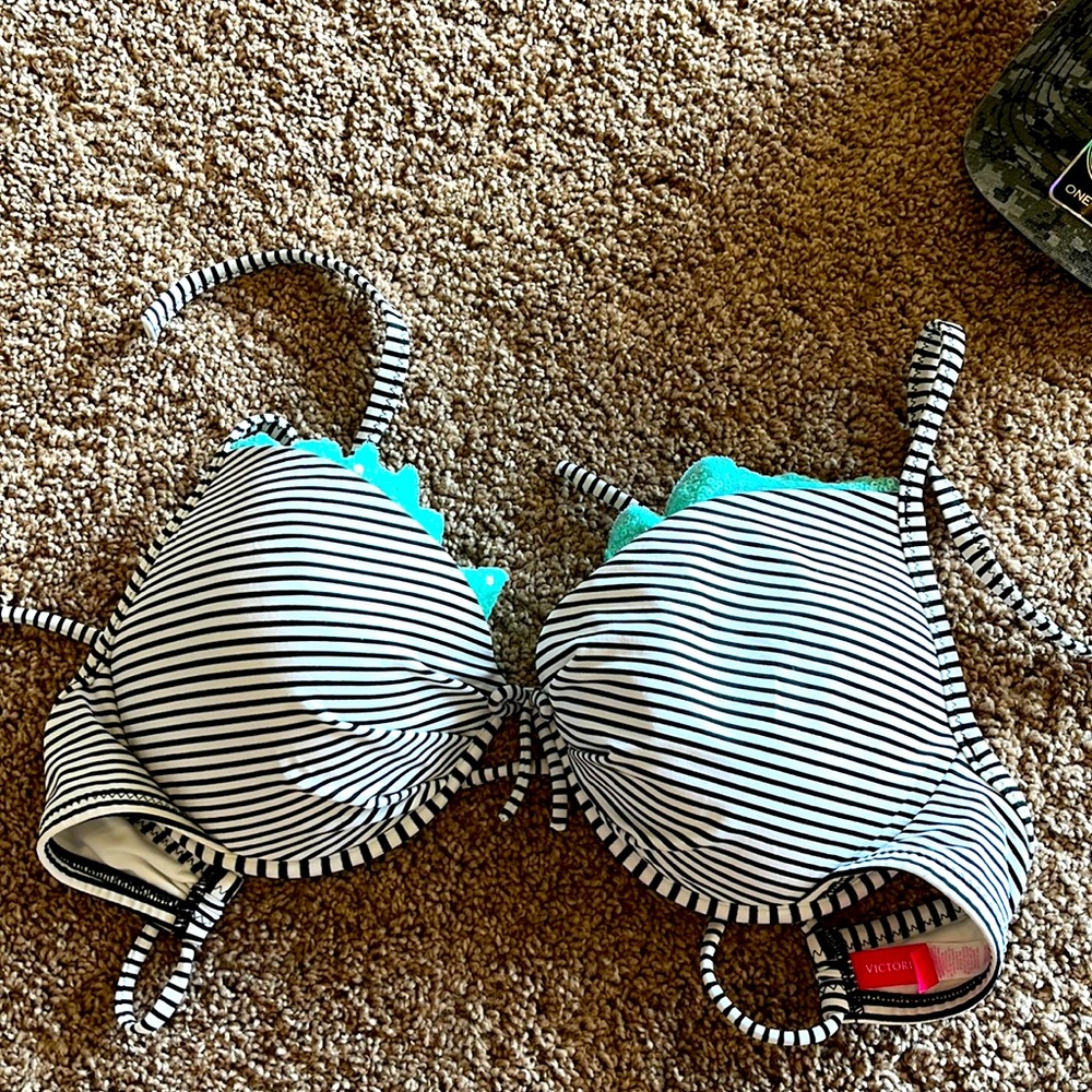 Bathing suit top